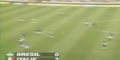 意甲双星经典PK战，罗纳尔多一人完爆当时世界最佳防线