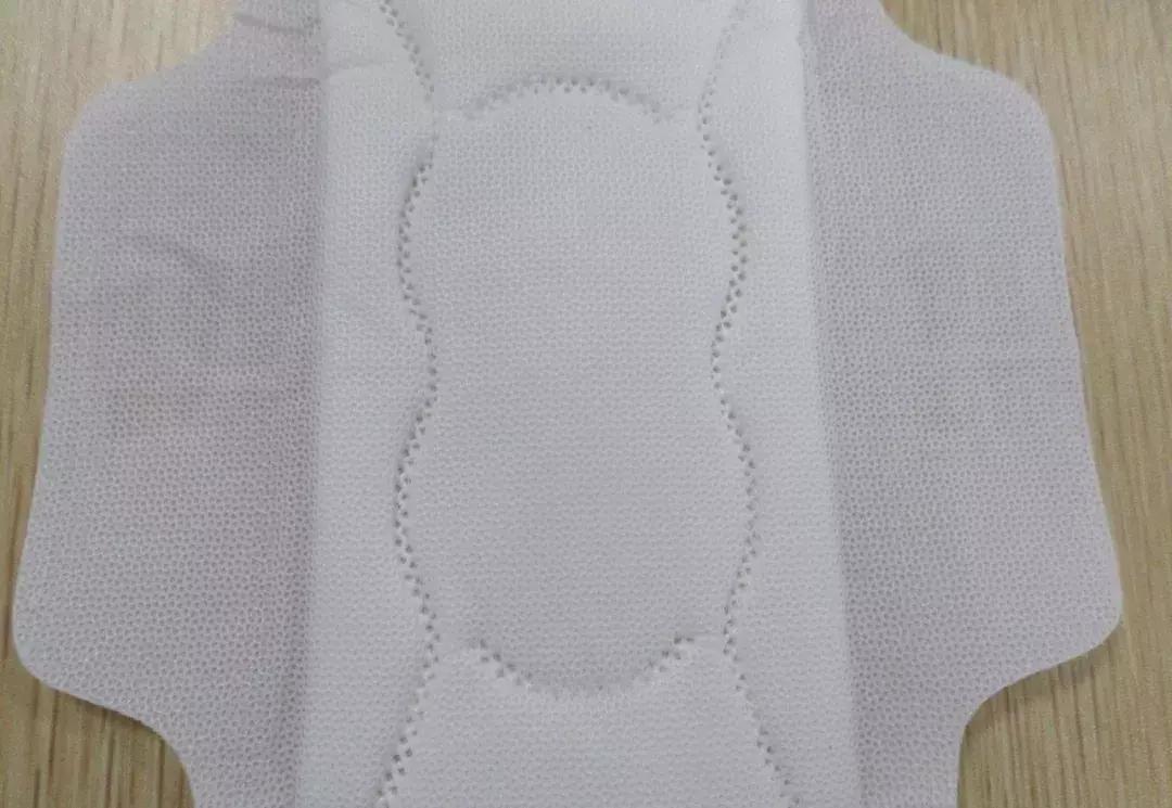 “她用的居然是卫生棉条，一定不是好女孩……”