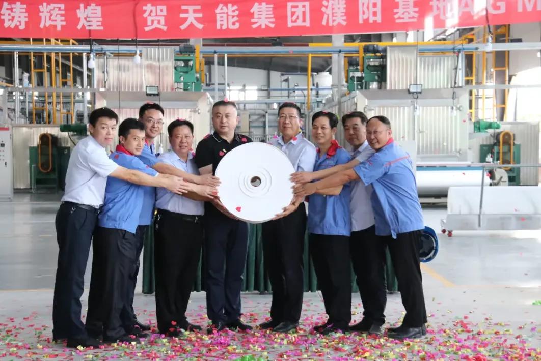 天能先锋：《河南日报》点赞濮阳的这个新车间