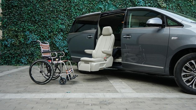 别克gl8陆上公务舱和es的区别,gl8es653t上路要多少钱