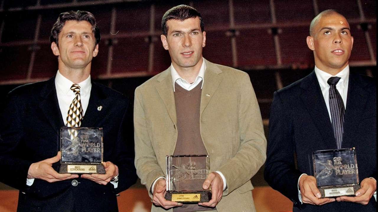 足坛世界历史排名,2010世界足球先生排名