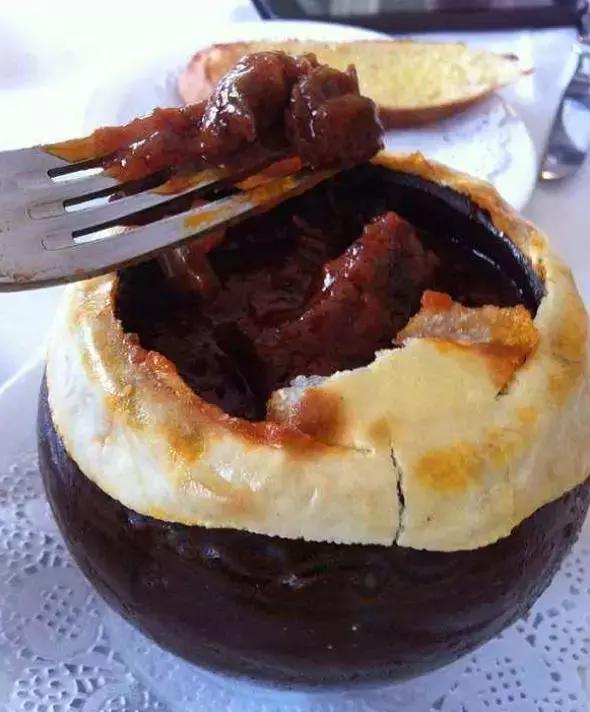 天津特色美食天津煎饼果子 (天津风味小吃三绝)