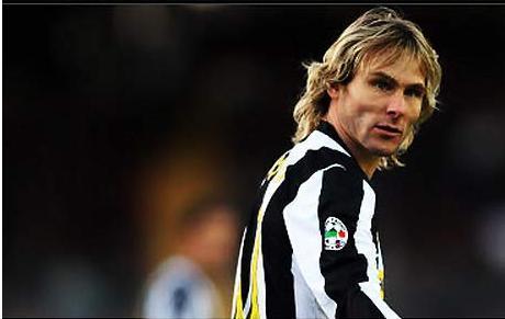 捷克铁人内德维德生涯无解进球秀,捷克铁人内德维德纪录片