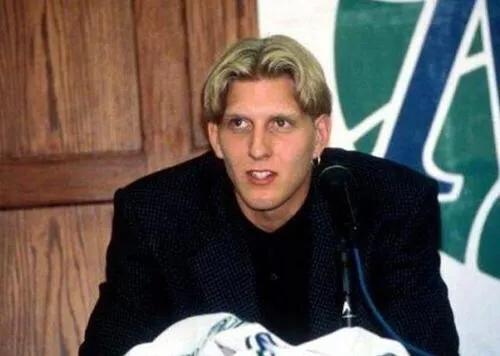 nba德克诺维茨基,德克诺维茨基球星卡