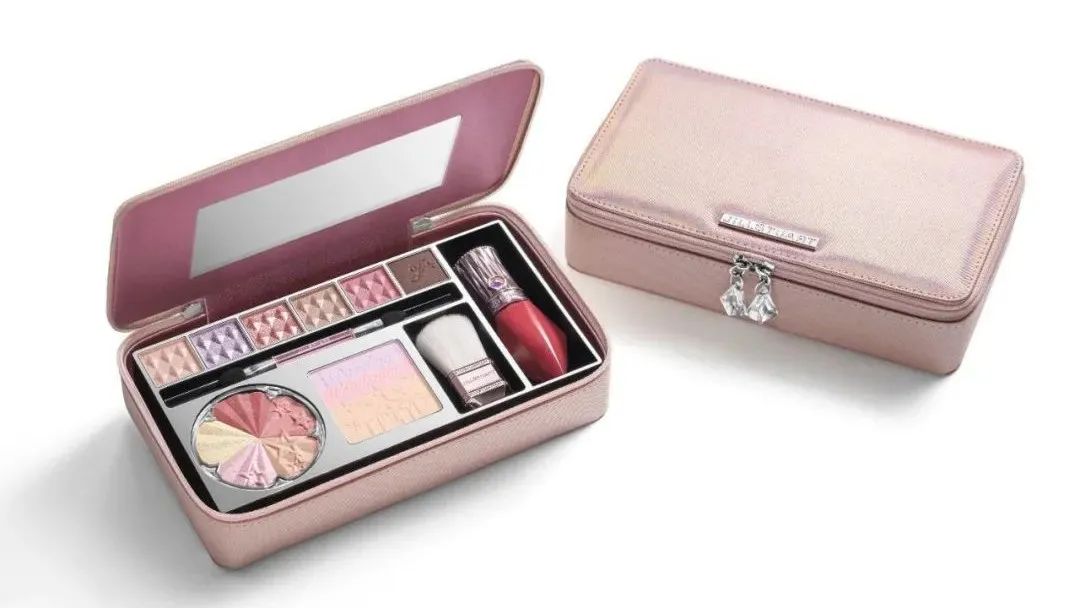 日本圣诞彩妆限定时间,日本美妆圣诞限定盲盒