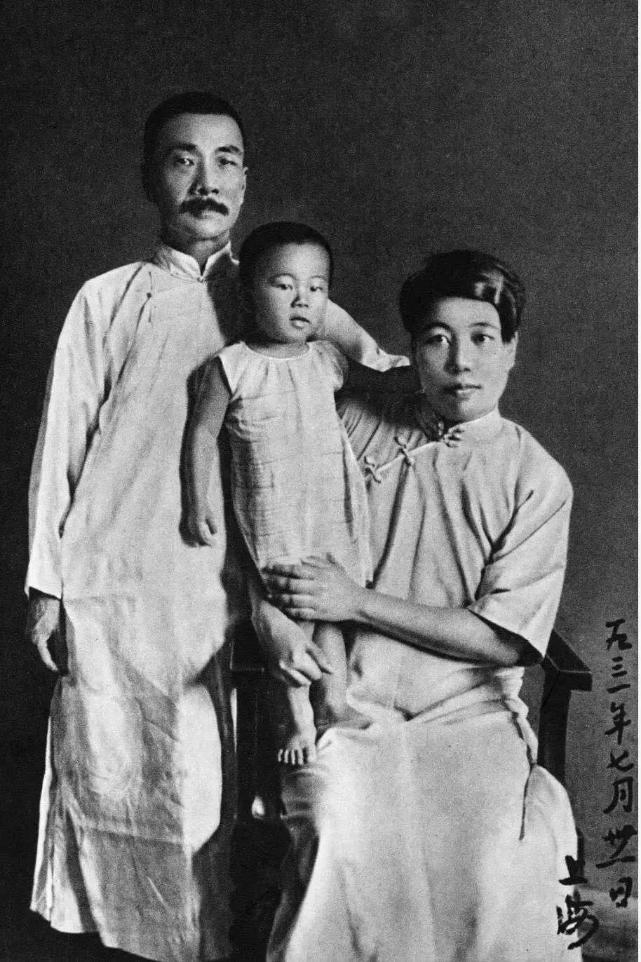 她过了41年无性无爱婚姻，文豪丈夫出轨，无人养老，最终悲惨离世