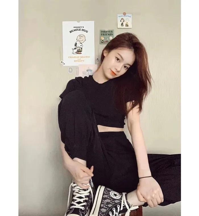 透气百搭板鞋商务,百搭舒服的板鞋