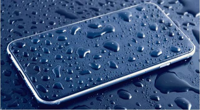 手机不小心进水了怎么办,华为手机进水教你一招20分钟复原