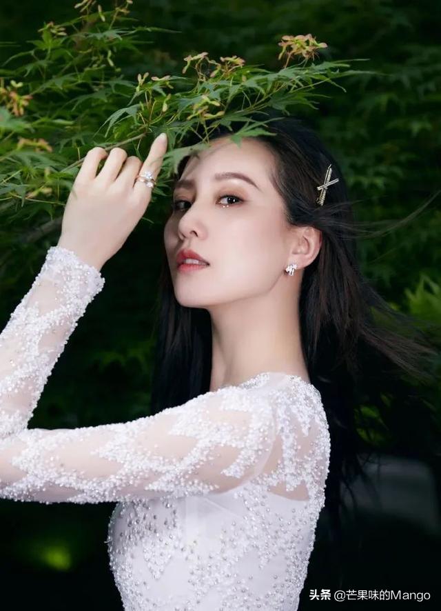 吴宣仪眼妆画法,林品如化妆涂口红