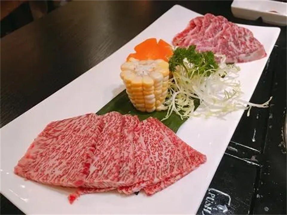 为什么进口牛肉卖到中国依旧很贵,韩国牛肉价格为什么那么贵