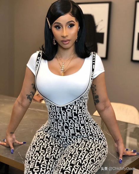 贫民窟脱衣舞娘变天后！CardiB爆红背后藏满血泪史