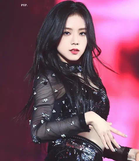 姜丹尼尔泫雅灿烈等爱豆最爱的潮牌，400块就能到手