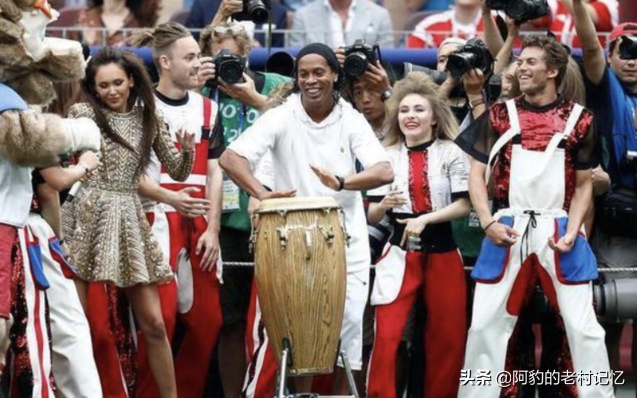 足球巨星小罗的一天日常生活,小罗巨星