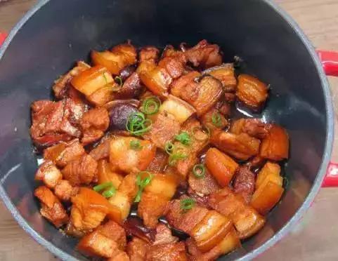 砂锅、高压锅、铸铁锅、不粘锅...究竟哪种锅才是真的好？