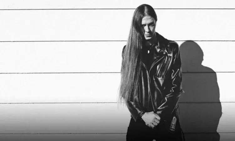 金属惊天*局骗**：摇滚灾难艺术家