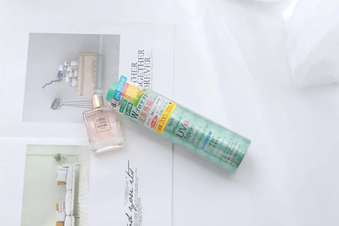 日本防晒“全能王”，李佳琦、薇娅推荐：防晒、定妆、驱蚊三合一