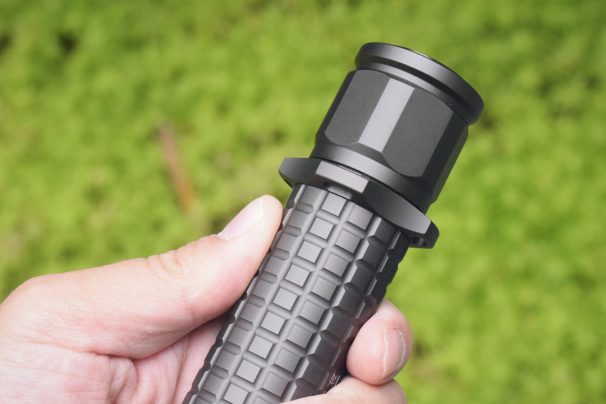 600流明户外手电,65000流明户外泛光手电