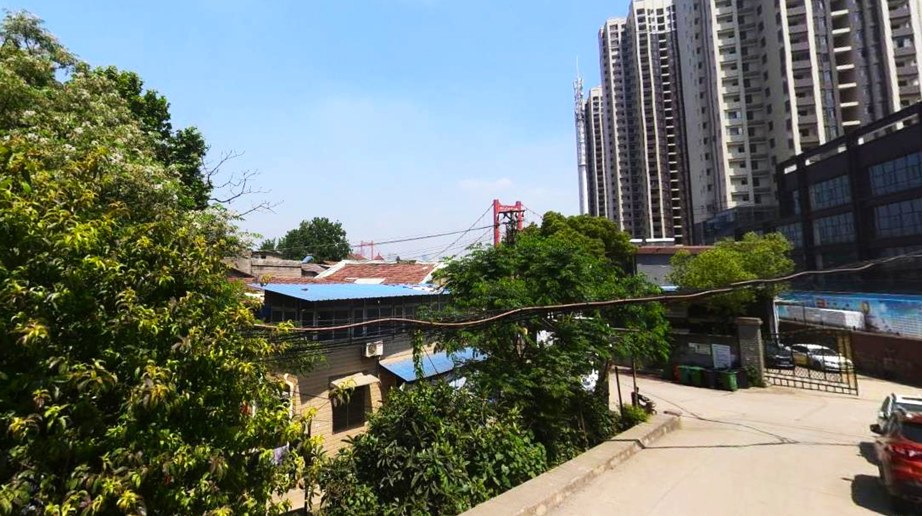 武汉市江岸区附近的城中村,武汉仅存的城中村