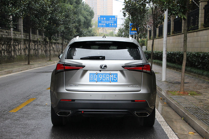 雷克萨斯nx300碰撞测试视频,雷克萨斯nx竞争对手