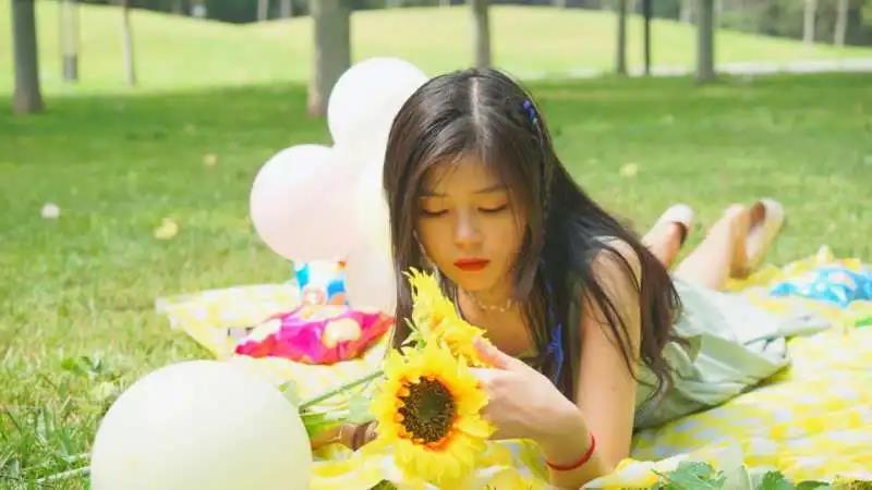 陕西高颜值的大学生,清华学霸颜值惊呆网友