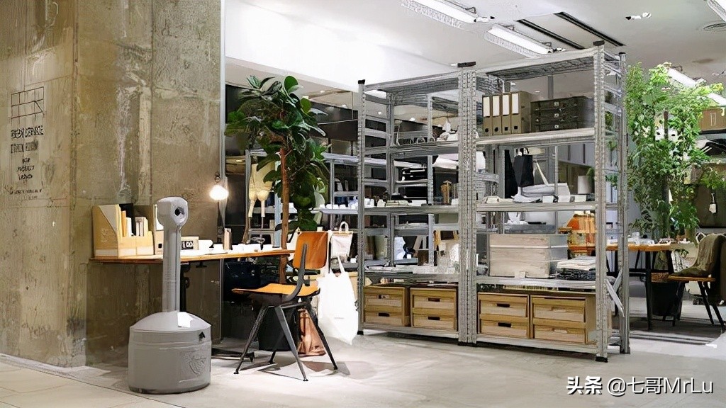 红遍日本潮流圈的「买手界宜家」,究竟有什么魔力?