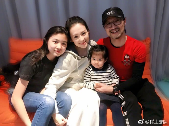 朱丹邀请准妈妈和新妈妈互动,教育孩子要“多陪伴少干预”