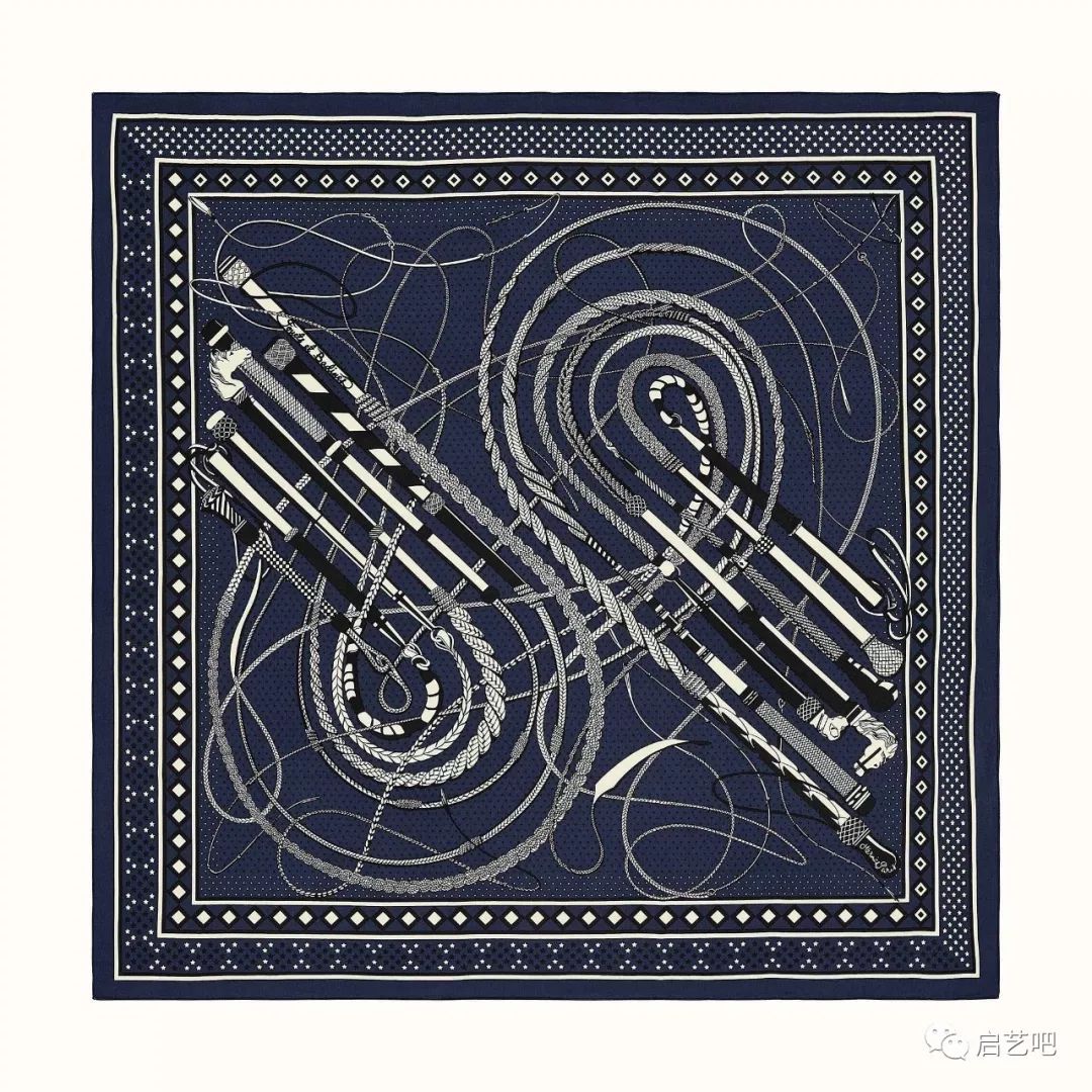 踏青归来,爱马仕中式马鞍丝巾