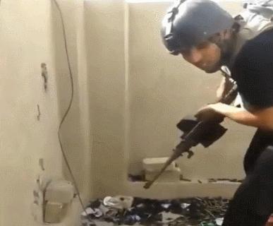 最好用的枪csgo,csgo里的枪与现实对比