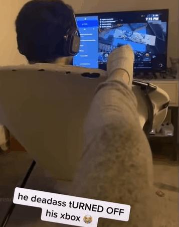 澶栧浗浜哄湪鐢锋湅鍙嬮潰鍓嶇殑鍙规皵,鐩樼偣琚洿鐢锋皵鍒版姄鐙傜殑鐬棿