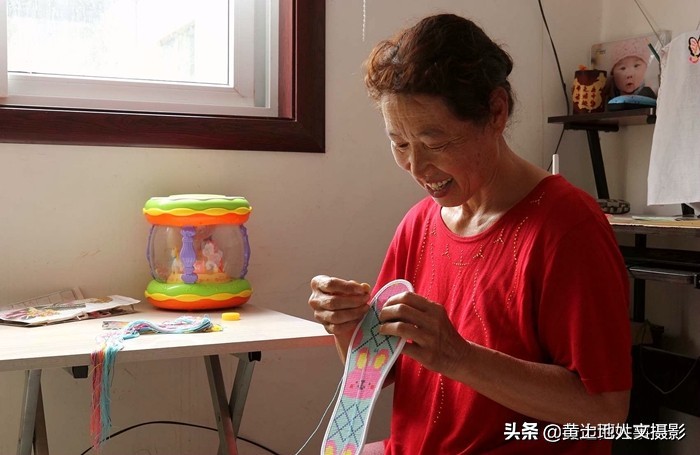 农村老宅一棵大槐树,古村落百年老槐树