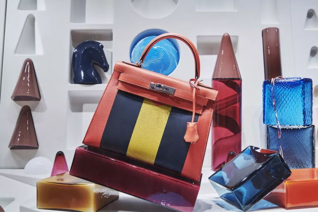 爱马仕橱窗展示设计手绘图,爱马仕2023橱窗设计最新款