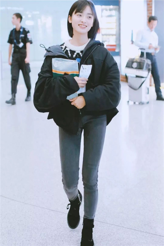 小个子女生不适合穿哪几种裤子,小个子女生别轻易尝试这4种搭配