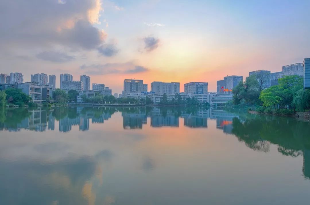 航拍光谷中心全景,光谷软件园航拍