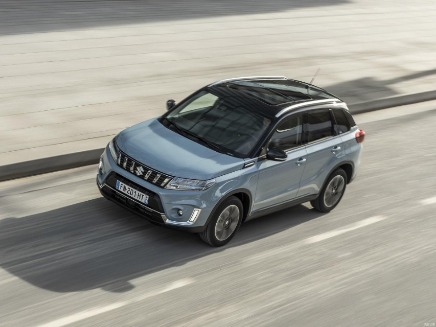 铃木双色suv车型,铃木最新款中型suv