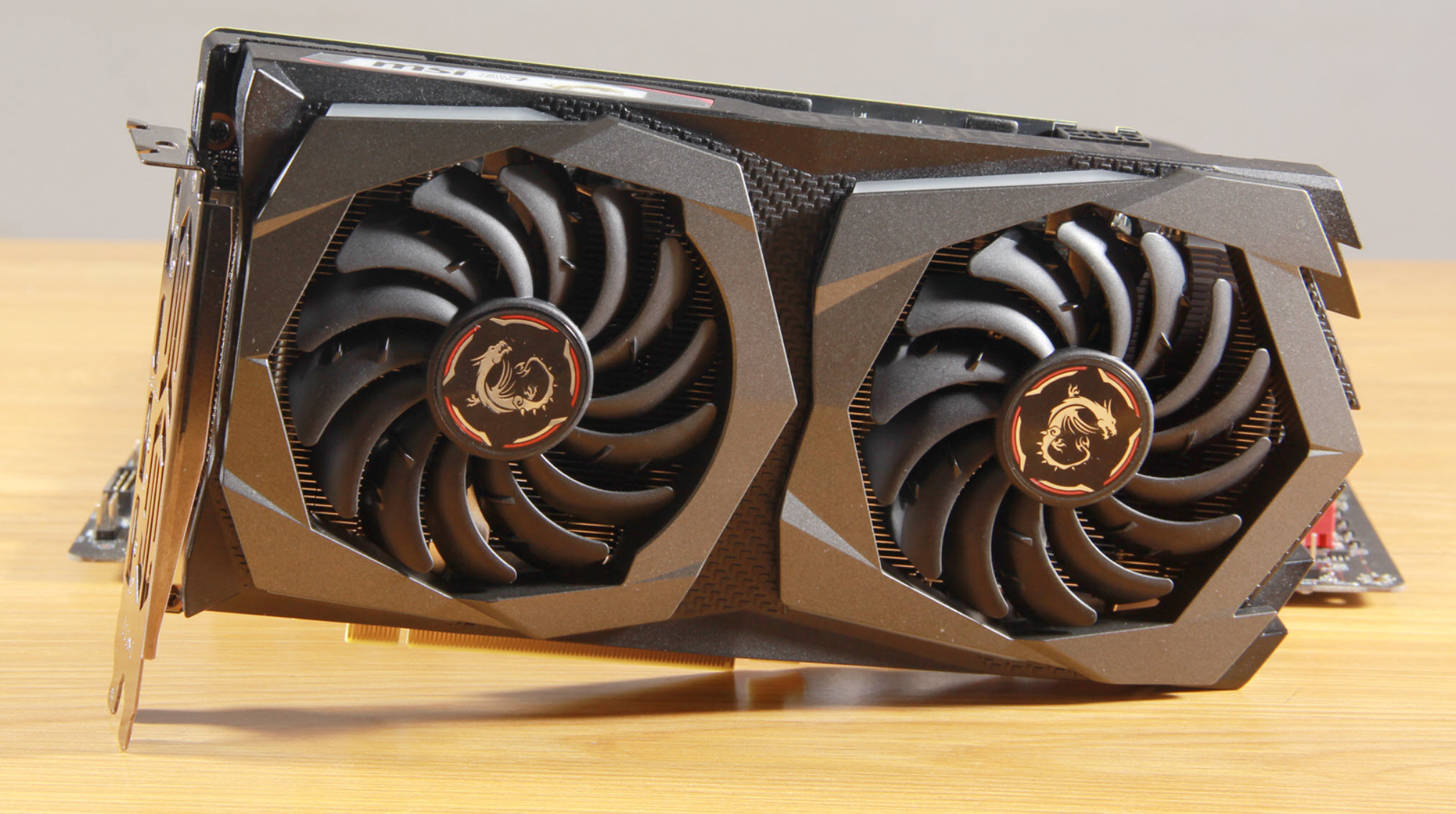 这个大便宜不是谁都能赶得上的，全看你当初有没有在主板上省钱