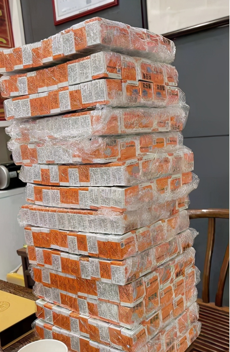 片仔癀如何服用,广东喝洋酒配片仔癀