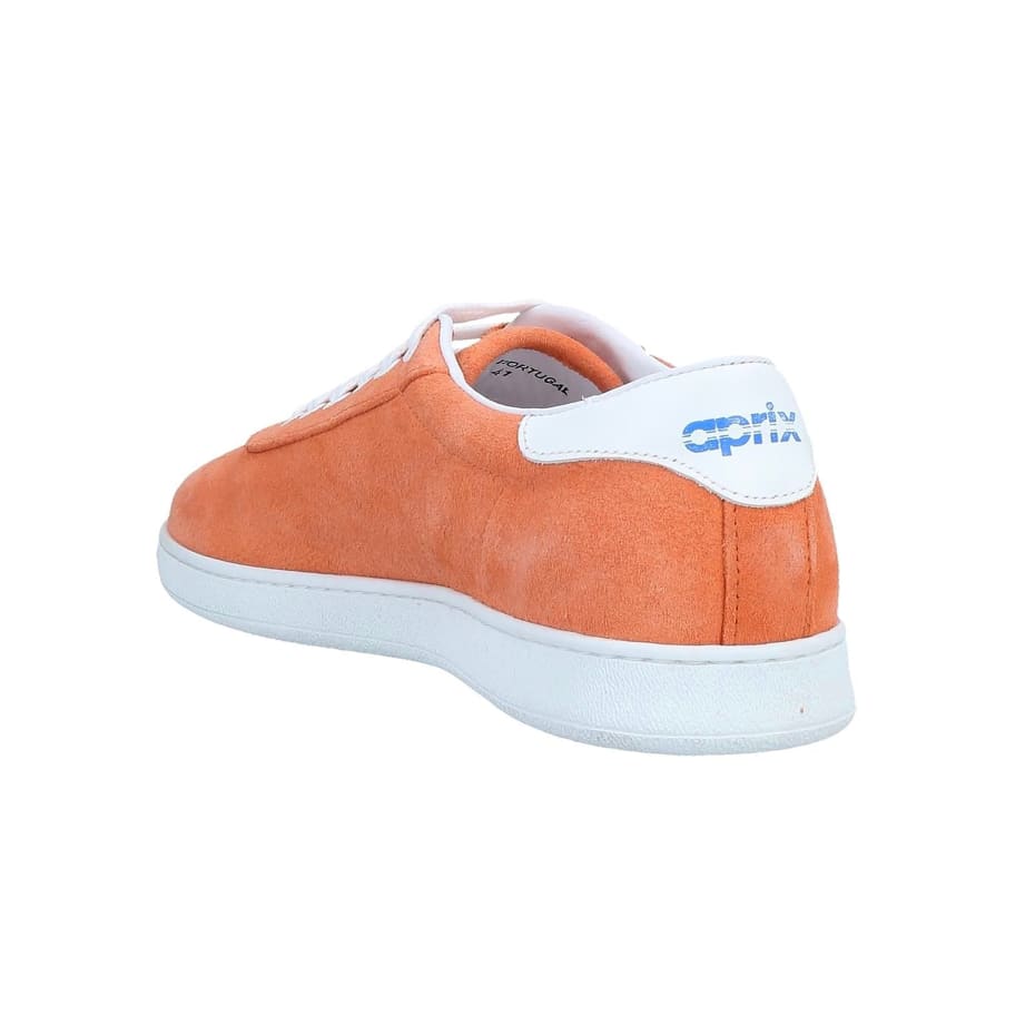 eightmonkeys品牌运动鞋男,脚肥的女生适合哪个品牌的运动鞋