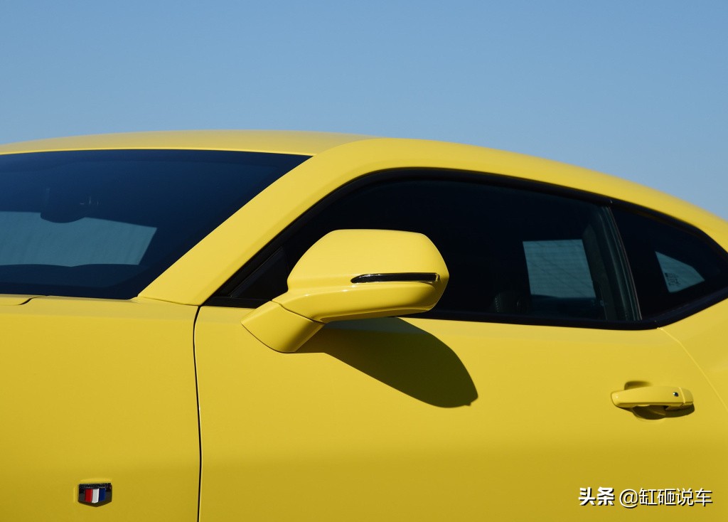 跑车30万的车,跑车30多万双门四座