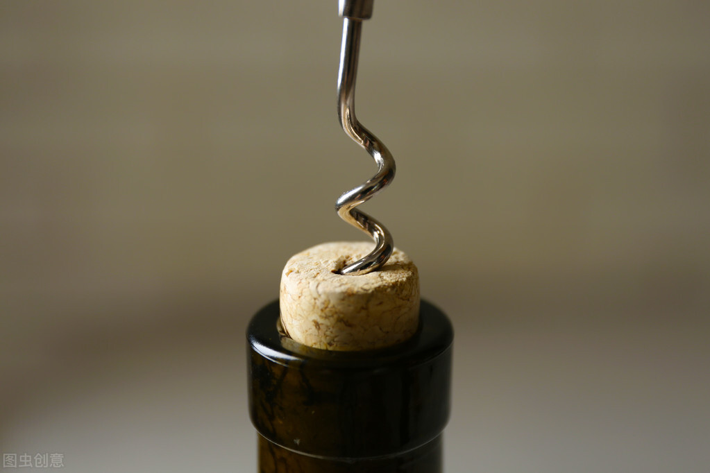 没有开瓶器葡萄酒如何开瓶,葡萄酒开瓶器开瓶方法
