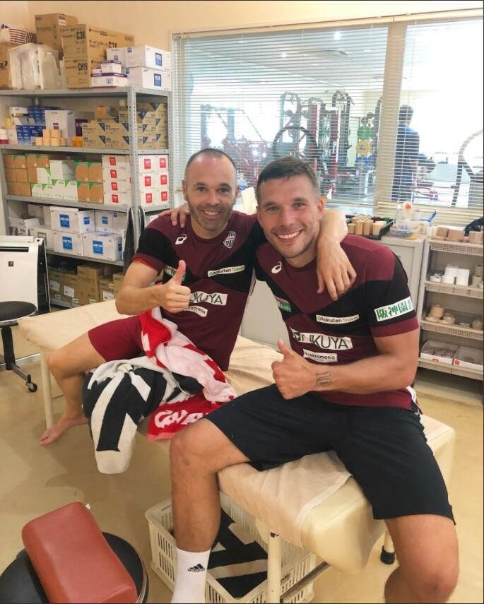 揭秘伊涅斯塔在日本的生活,他就是日本球员努力的方向和模板