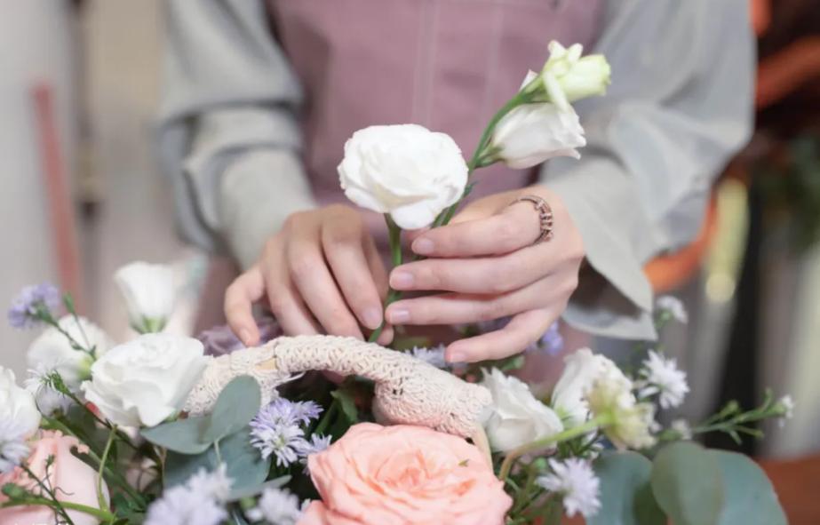 「风尚行」“花花世界”触手可及，隐藏在新亚洲体育城的娇艳诸芳