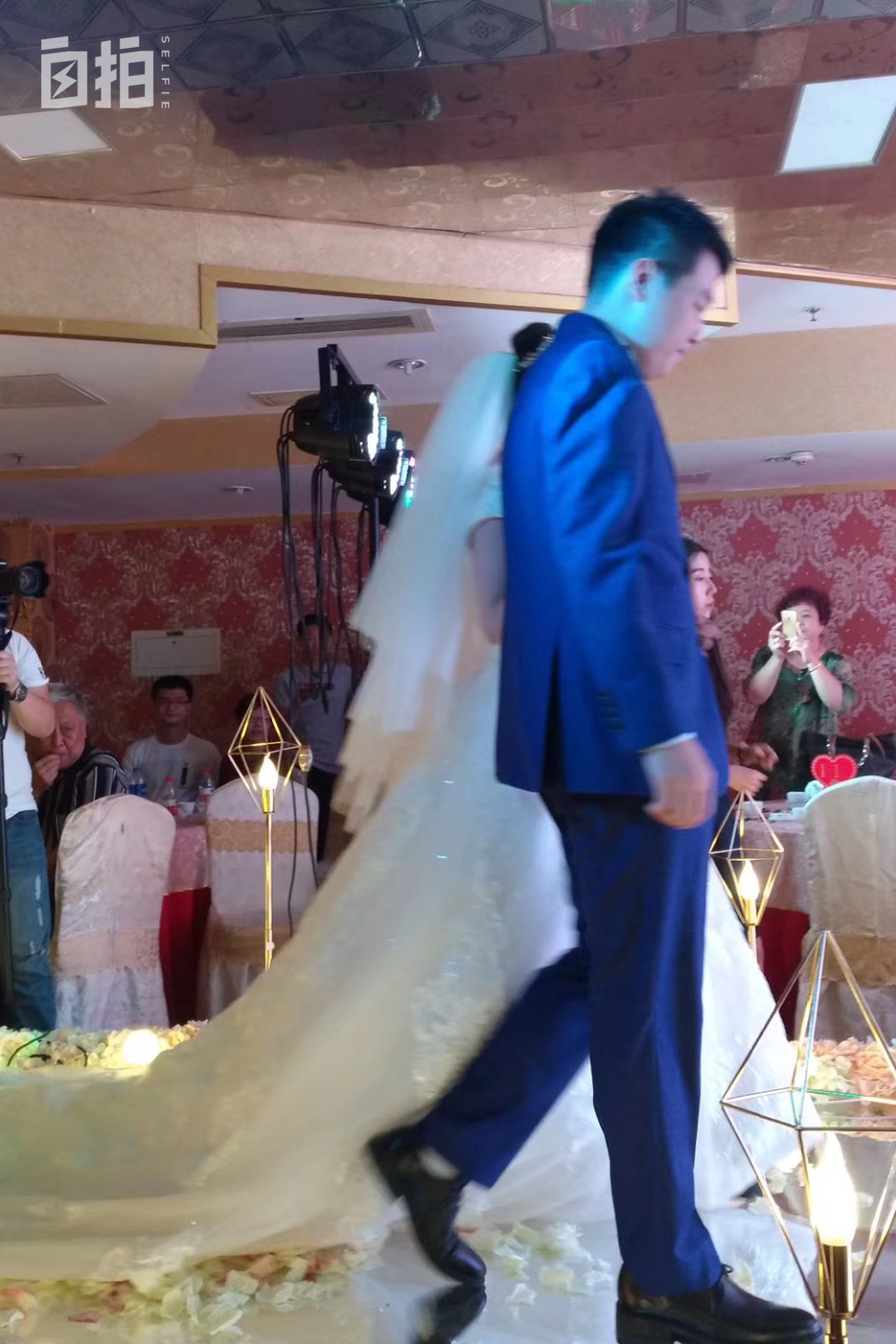 我，国企下岗工人，在西班牙打工15年，和老公攒了200万