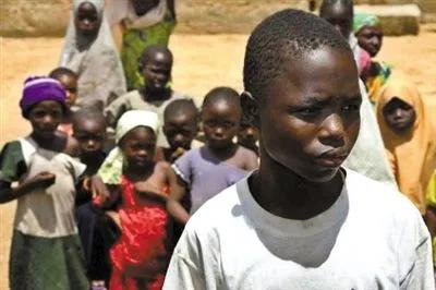 100年过去了，欧美凭什么还想堂而皇之在非洲搞人体实验？