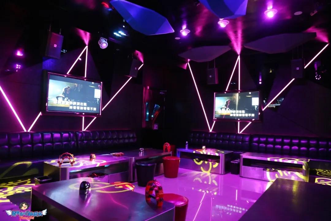 沈阳这家全自助的黑科技夜店风KTV，有机器人小妹可撩