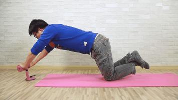 关晓彤的瘦腰秘籍,健美达人关晓彤马甲线实力抢镜