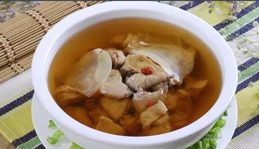 鸽子炖肉的做法,斗米虫鸽子汤的做法