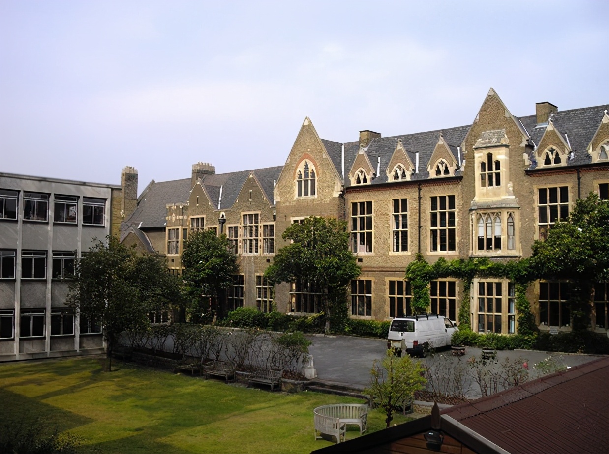 伦敦年度最佳私校排行出炉！最棒的是这所