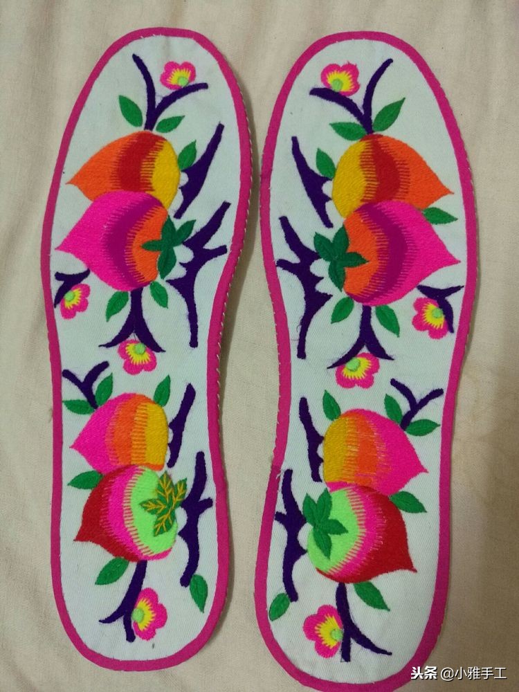 云南小巧妹自做鞋垫刺绣教程,孙姐手工刺绣鞋垫教程