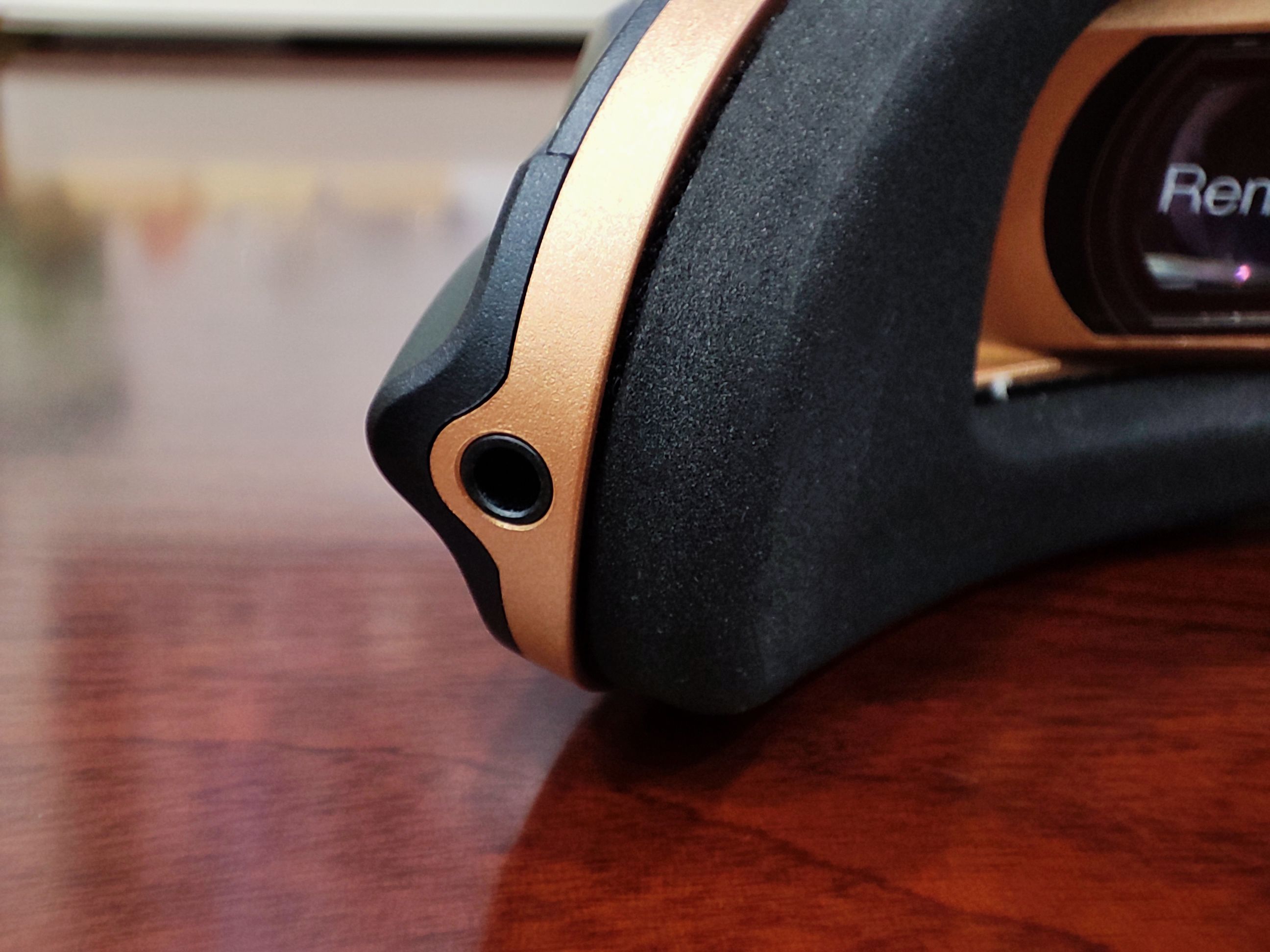 2021年了竟然吹1080P的屏幕非常清晰？实测GOOVIS头戴影院