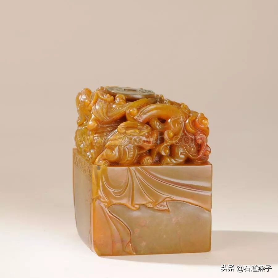 真品田黄及田黄冻石图片大全,天价田黄石及国宝田黄一览